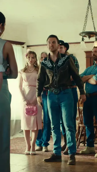 สาวแกร่งลุกขึ้นสู้