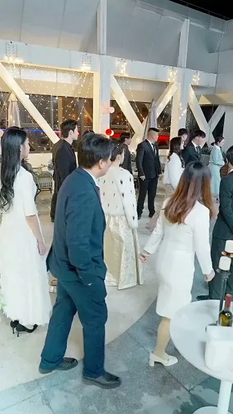 รักที่ไกลเกินจะไขว่คว้า