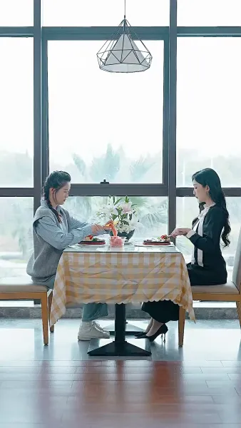 รักที่ไกลเกินจะไขว่คว้า