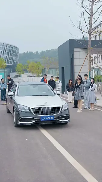 คุณหนูเท่สุดติ่ง