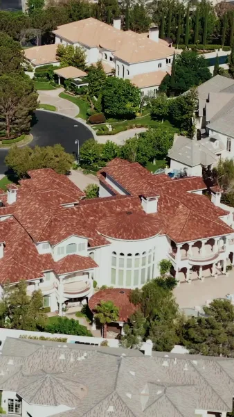 มหาเศรษฐีซีอีโอหญิงจาก  เทรลเลอร์พาร์ค