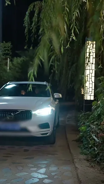 รักจากเพื่อนอดีตสามี