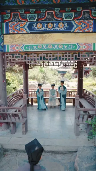 จากความยากจนสู่ความร่ำรวย: เด็กอัจฉริยะ​