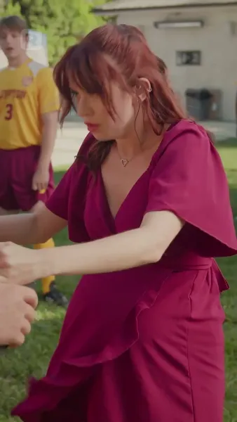 รักลับกลางสนาม