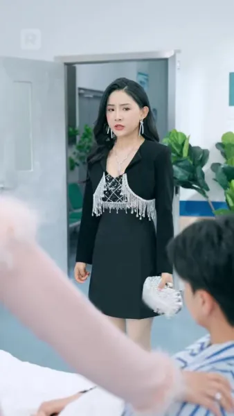 ชีวิตลับทั้งสามของสามีเศรษฐีฉัน