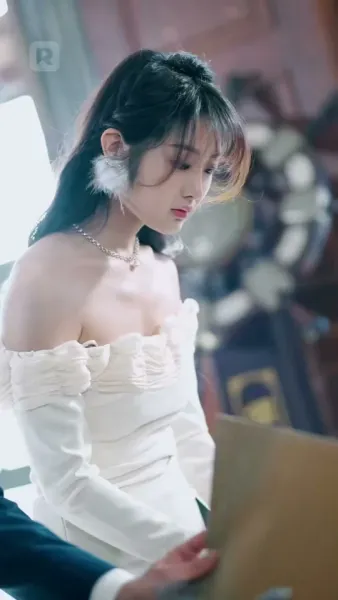 ชีวิตลับทั้งสามของสามีเศรษฐีฉัน