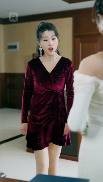 ชีวิตลับทั้งสามของสามีเศรษฐีฉัน