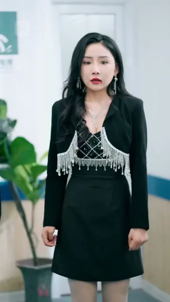 ชีวิตลับทั้งสามของสามีเศรษฐีฉัน