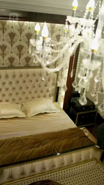 ชีวิตลับทั้งสามของสามีเศรษฐีฉัน