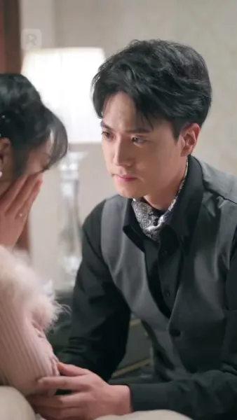 ชีวิตลับทั้งสามของสามีเศรษฐีฉัน