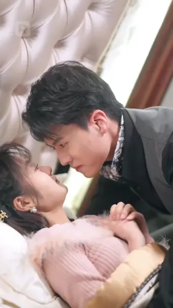 ชีวิตลับทั้งสามของสามีเศรษฐีฉัน