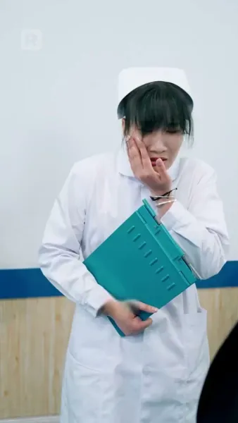 ชีวิตลับทั้งสามของสามีเศรษฐีฉัน