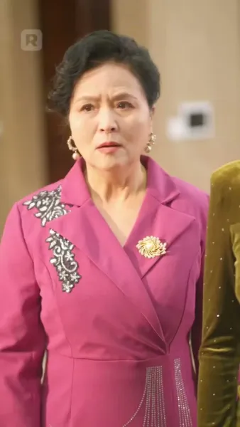 ชีวิตลับทั้งสามของสามีเศรษฐีฉัน