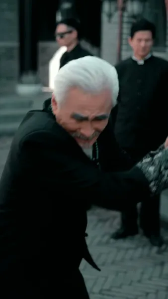 คุณชายสิบขวบ แต่เป็นบรรพบุรุษ