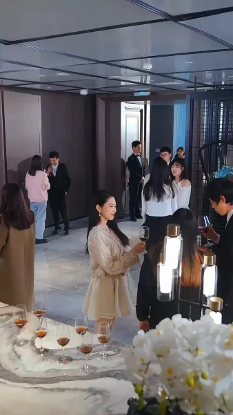 เรือนวิวาห์ที่ไม่เคยเลือก