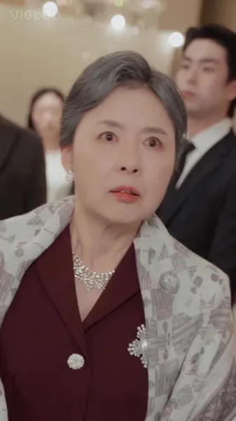 การขอแต่งงานดั่งพายุลม