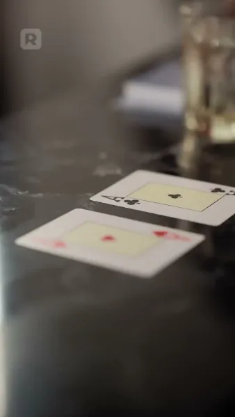 ราชินีคืนบัลลังก์ แพ้ทั้งโลกเพื่อชนะเธอ