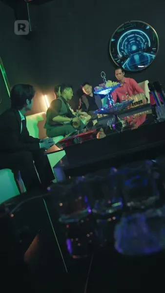 ราชินีคืนบัลลังก์ แพ้ทั้งโลกเพื่อชนะเธอ