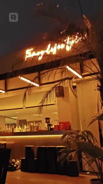 ราชินีคืนบัลลังก์ แพ้ทั้งโลกเพื่อชนะเธอ