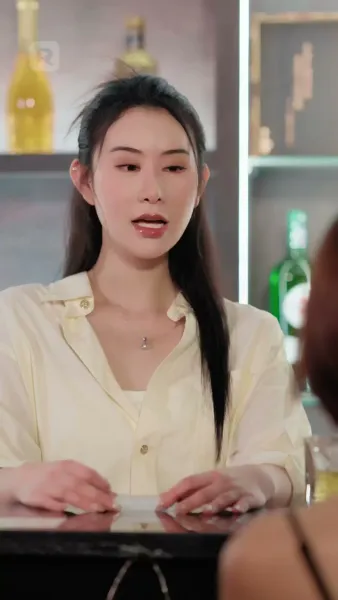 ราชินีคืนบัลลังก์ แพ้ทั้งโลกเพื่อชนะเธอ