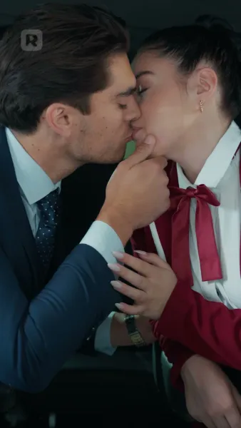 รักวุ่นวายหัวใจสองบวกสามดวง