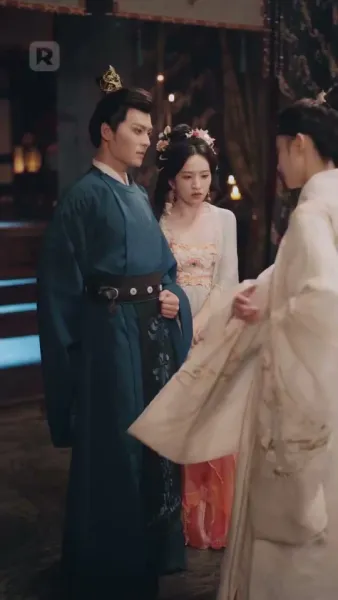 ดอกไม้ในวังวนอำนาจ