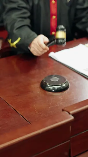 มังกรผงาดจากดิน 1