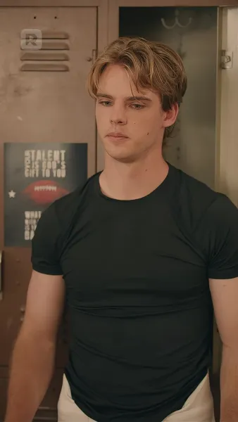 กองหลังคลุกฝุ่นหวนคืนสู่สนาม