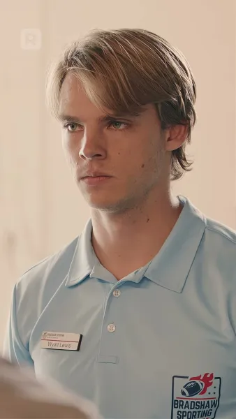 กองหลังคลุกฝุ่นหวนคืนสู่สนาม