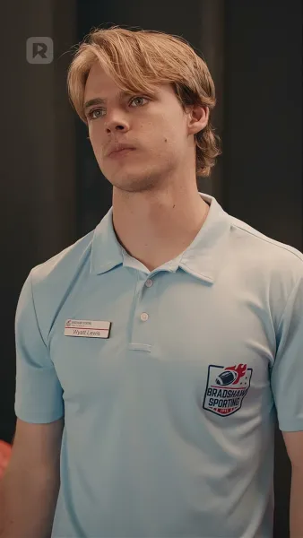 กองหลังคลุกฝุ่นหวนคืนสู่สนาม