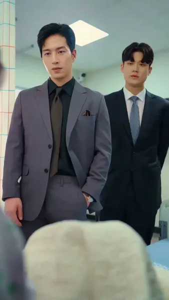 ซินเดอเรลล่ากับทายาทต้องสาป(พากย์ไทย) 