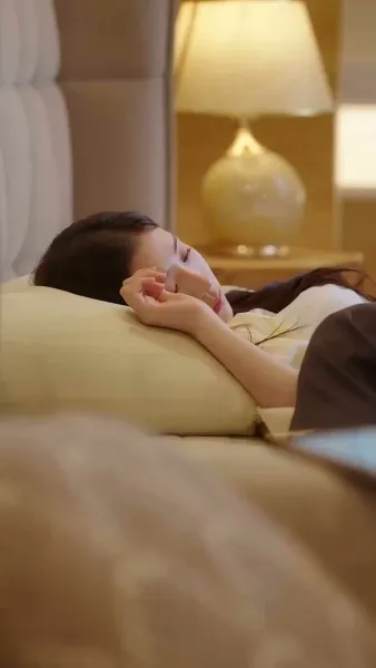 ซินเดอเรลล่ากับทายาทต้องสาป(พากย์ไทย) 