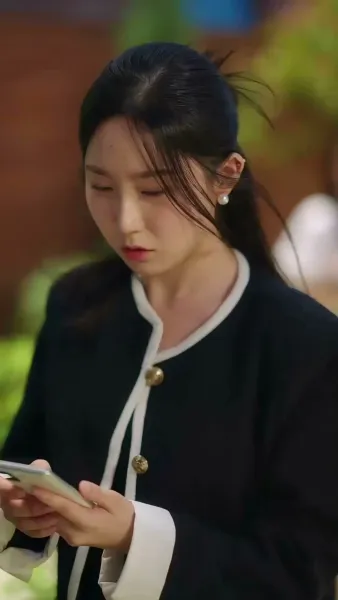 ซินเดอเรลล่ากับทายาทต้องสาป(พากย์ไทย) 