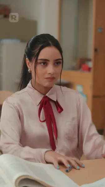 (พากย์) ทายาทที่แท้จริง VS ราชินีผึ้งตัวปลอม