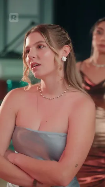 (พากย์) ทายาทที่แท้จริง VS ราชินีผึ้งตัวปลอม