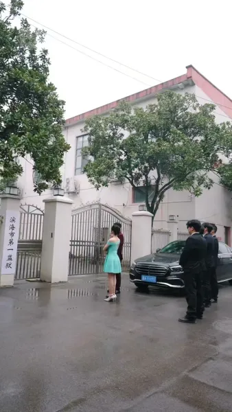 น้องสาวสุดโหด ราชินีตัวแม่