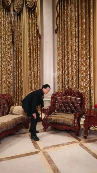 น้องสาวสุดโหด ราชินีตัวแม่