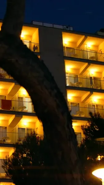 ห้ามใจไม่ทัน ศัตรูฉันมันเร้าใจ 