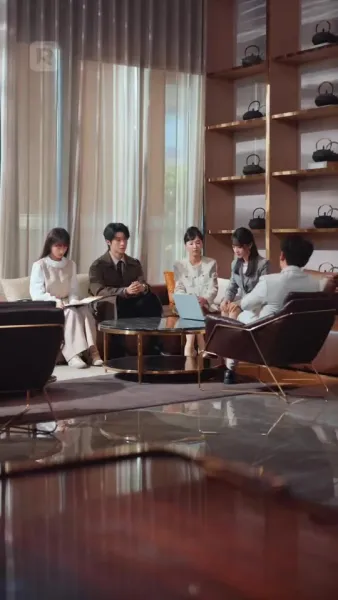 ถูกชุบชีวิตที่ขอบปากผา