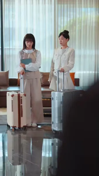 ถูกชุบชีวิตที่ขอบปากผา