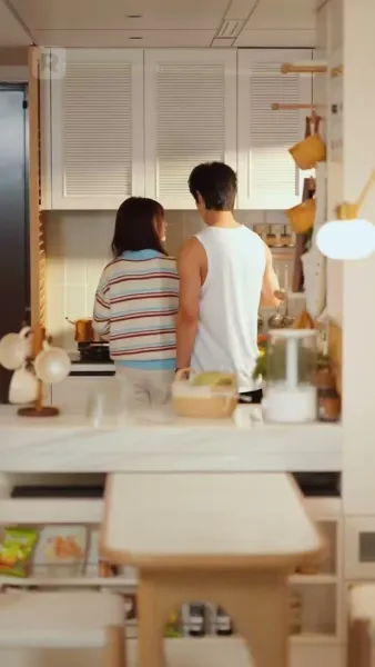 ถูกชุบชีวิตที่ขอบปากผา