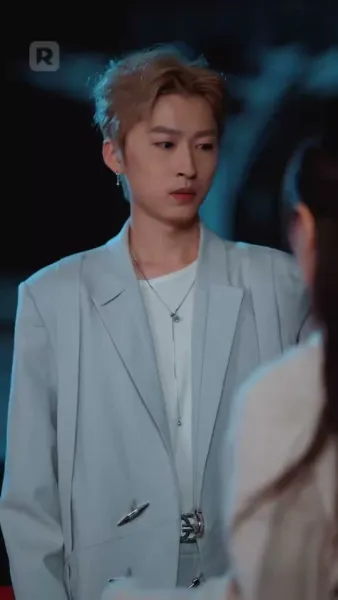 ถูกชุบชีวิตที่ขอบปากผา