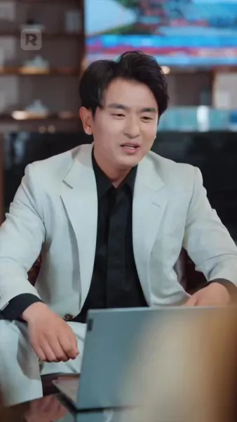 ถูกชุบชีวิตที่ขอบปากผา