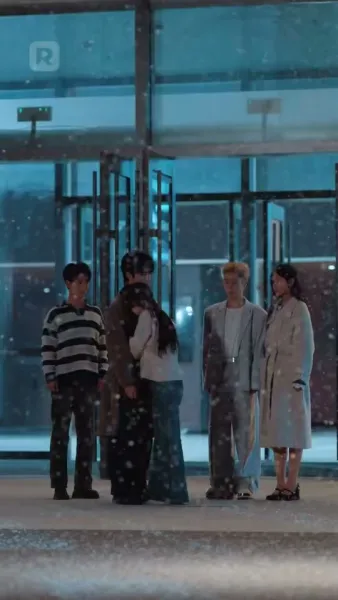 ถูกชุบชีวิตที่ขอบปากผา