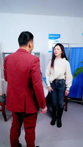 โลกสว่างขึ้น ตั้งแต่เธอจูบ