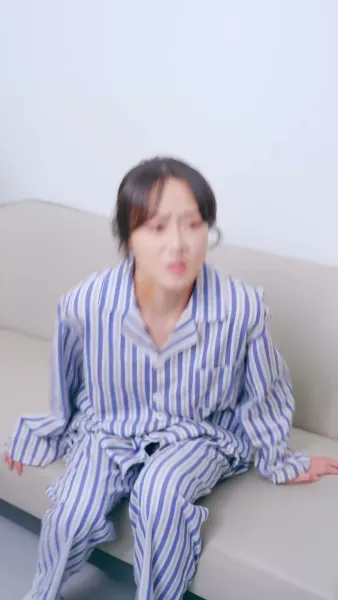 โลกสว่างขึ้น ตั้งแต่เธอจูบ