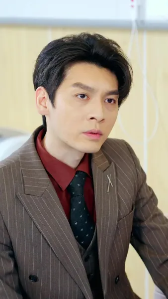 โลกสว่างขึ้น ตั้งแต่เธอจูบ