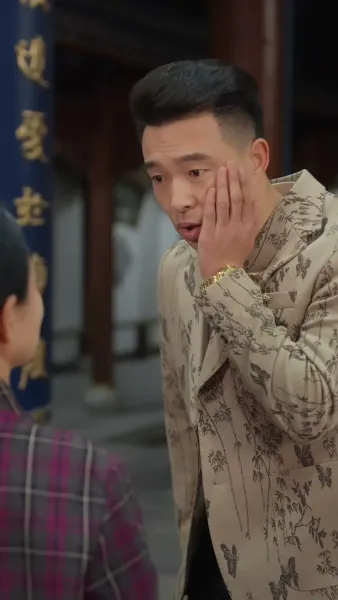 เธอกลับมา อย่างรุ่งโรจน์