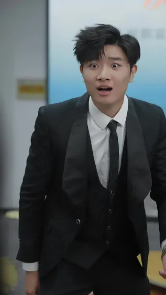 เธอกลับมา อย่างรุ่งโรจน์