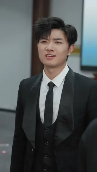 เธอกลับมา อย่างรุ่งโรจน์